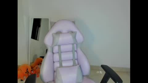 Danni online show from 5, 2, 2025