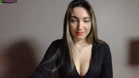 Snapshot of little___angell chatting on 1, 10, 2025 Tina online show from 1, 10, 2025