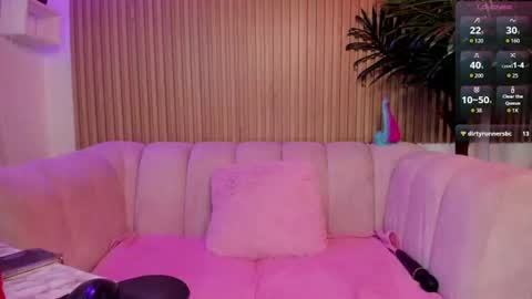 Snapshot of little__ary chatting on 19, 6, 2026 little ary online show from 19, 6, 2026