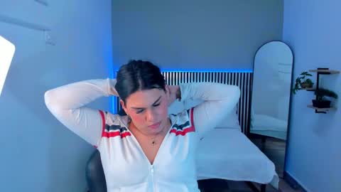 L I T T L E A L L I online show from 7, 1, 2026