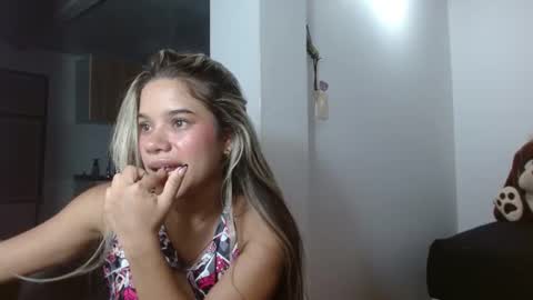 Snapshot of little_babyboo_ chatting on 22, 6, 2026 Catalina online show from 22, 6, 2026