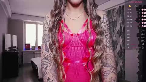 Snapshot of little_birdy chatting on 21, 2, 2025 Birdy online show from 21, 2, 2025