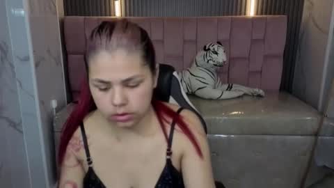 Snapshot of little_cherry_b chatting on 17, 10, 2025 Cherri online show from 17, 10, 2025