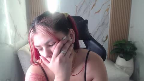 Snapshot of little_cherry_b chatting on 1, 11, 2025 Cherri online show from 1, 11, 2025