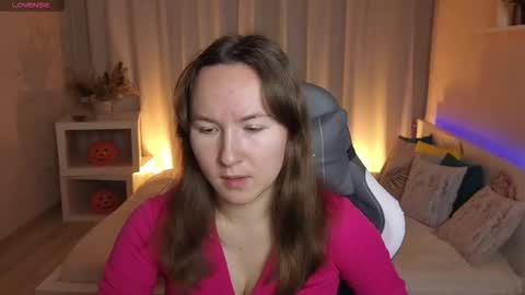 Snapshot of little_doll_meow chatting on 10, 11, 2025 Alexandra online show from 10, 11, 2025