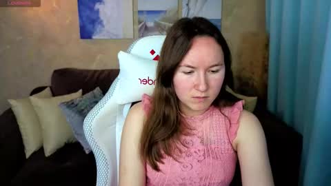 Snapshot of little_doll_meow chatting on 28, 11, 2025 Alexandra online show from 28, 11, 2025