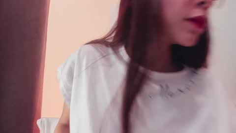 Snapshot of little_eli chatting on 31, 1, 2025 Help me reach 100 likes online show from 31, 1, 2025