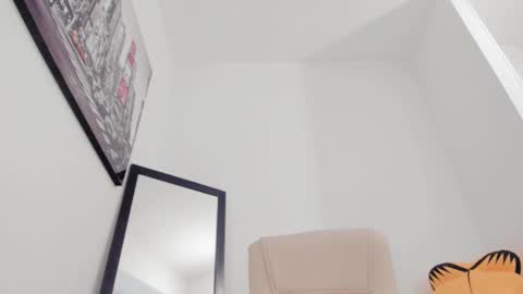 Snapshot of little_eli chatting on 7, 3, 2025 Help me reach 100 likes online show from 7, 3, 2025