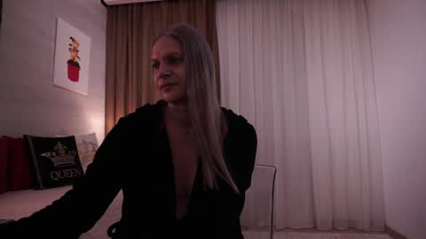 Snapshot of little_heart_andreea chatting on 26, 11, 2025 little_heart_andreea online show from 26, 11, 2025