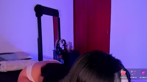 kayla  Instagram kayla 71082 online show from 18, 12, 2024