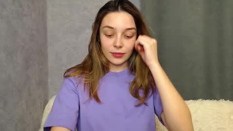 Mia   Im online every day 1530 PM in New York  2030 PM in London online show from 2, 12, 2024