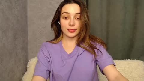 Mia   Im online every day 1530 PM in New York  2030 PM in London online show from 8, 12, 2024