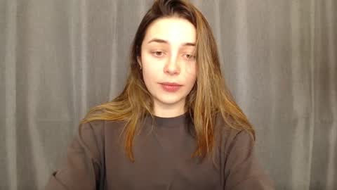 Mia   Im online every day 1530 PM in New York  2030 PM in London online show from 20, 1, 2025