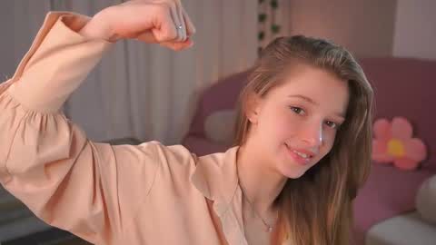 Kiki online show from 11, 3, 2025