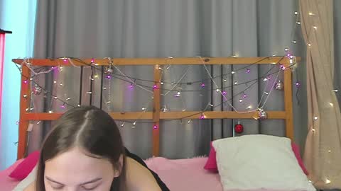 Snapshot of little_radiant_sun chatting on 7, 2, 2025 Kriss online show from 7, 2, 2025