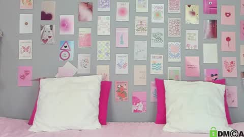 Snapshot of little_radiant_sun chatting on 21, 2, 2025 Kriss online show from 21, 2, 2025