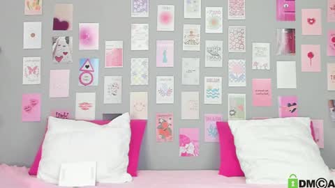 Snapshot of little_radiant_sun chatting on 25, 2, 2025 Kriss online show from 25, 2, 2025
