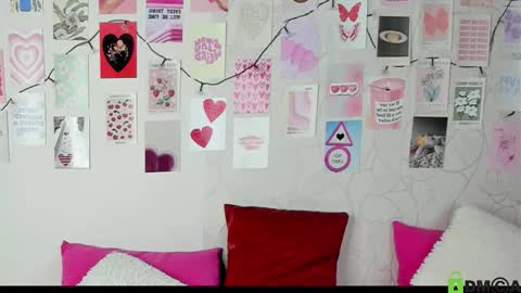 Snapshot of little_radiant_sun chatting on 11, 9, 2025 Kriss online show from 11, 9, 2025