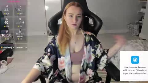 Snapshot of little_redxx chatting on 3, 11, 2025 little redxx online show from 3, 11, 2025