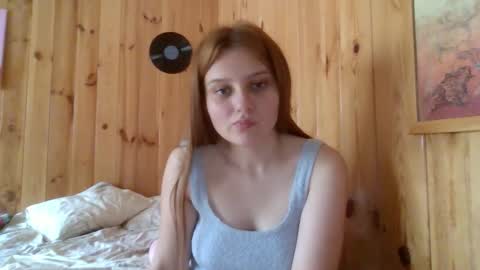 little_shygirl_ online show from 12, 9, 2025