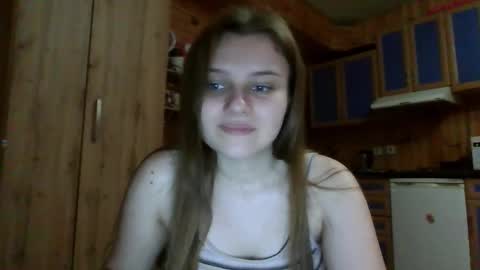 little_shygirl_ online show from 12, 10, 2025