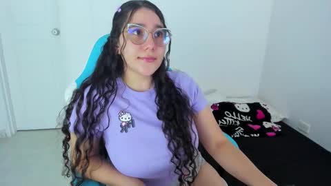 Laire  online show from 26, 11, 2025