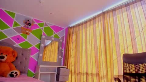 Im Laura. buy my contentcompra mi contenido offline  online show from 2, 12, 2025