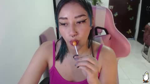 Snapshot of littleangelx_m chatting on 4, 11, 2025 Daniela online show from 4, 11, 2025