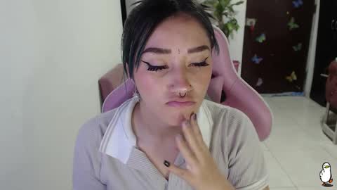 Snapshot of littleangelx_m chatting on 13, 11, 2025 Daniela online show from 13, 11, 2025