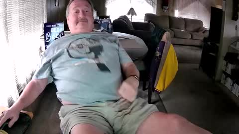 Snapshot of littled83057 chatting on 1, 11, 2025 Littled83057 online show from 1, 11, 2025