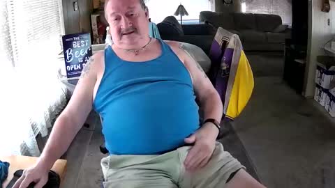 Snapshot of littled83057 chatting on 10, 11, 2025 Littled83057 online show from 10, 11, 2025