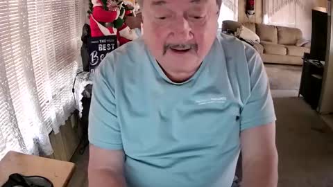 Snapshot of littled83057 chatting on 2, 12, 2025 Littled83057 online show from 2, 12, 2025