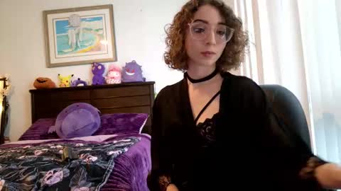 Snapshot of littledeathtrap chatting on 30, 11, 2025 littledeathtrap online show from 30, 11, 2025