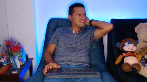 Snapshot of littledicklatin chatting on 25, 5, 2026 Manu online show from 25, 5, 2026