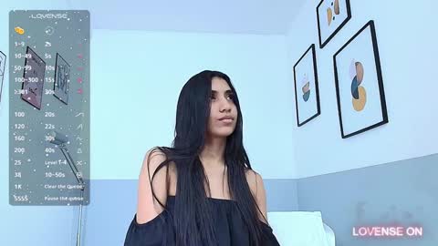 Snapshot of littlee_emilyy_ chatting on 4, 12, 2024 Emily online show from 4, 12, 2024