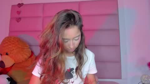 littlee_emma_ online show from 31, 1, 2025