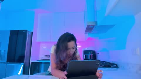 littlee_emma_ online show from 20, 12, 2025