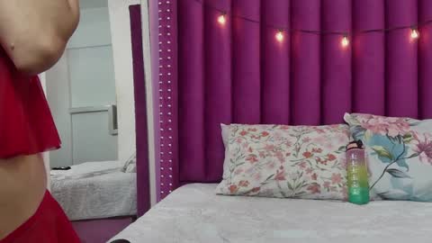 April  online show from 25, 3, 2026