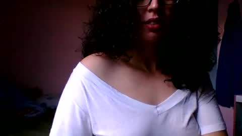 Snapshot of littlehotbr chatting on 10, 10, 2025 littlehotbr online show from 10, 10, 2025