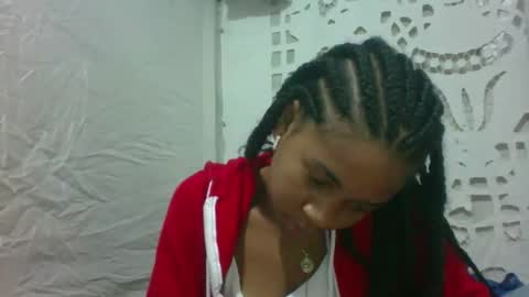 Snapshot of littlehotpanda chatting on 10, 10, 2025 edra online show from 10, 10, 2025