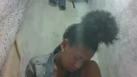 Snapshot of littlehotpanda chatting on 12, 10, 2025 edra online show from 12, 10, 2025