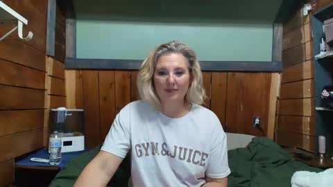 lisanixs online show from 4, 2, 2026