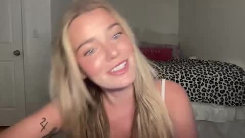 Snapshot of littlemaryjane19 chatting on 17, 9, 2025 Marciabrady online show from 17, 9, 2025