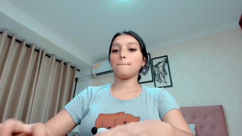 Sarahs Room online show from 3, 3, 2025