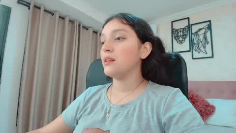 Sarahs Room online show from 29, 5, 2026