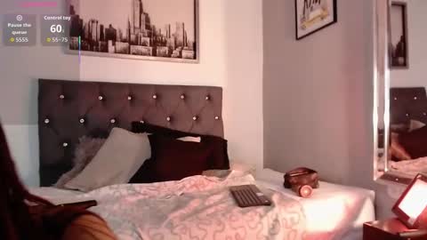 Snapshot of littlenathy_ chatting on 18, 12, 2025 Nathy online show from 18, 12, 2025