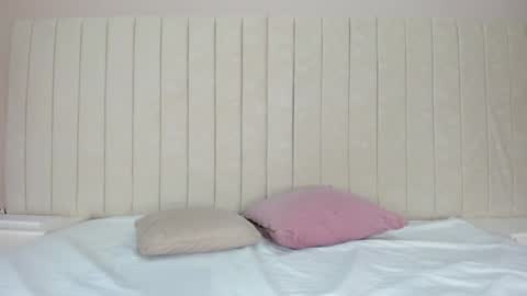 im olivia IG littleolivia01 online show from 1, 2, 2025