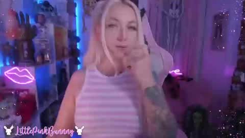 Snapshot of littlepinkbunnny chatting on 27, 10, 2025 LittlePinkBunnny online show from 27, 10, 2025