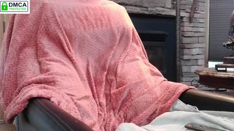 Snapshot of littlepistol chatting on 3, 1, 2025 Miss D Shows Mon Wed Fri online show from 3, 1, 2025