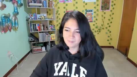 Mia  Wednesday to Sunday 730 am to 1030 am Colombian Hour D online show from 10, 2, 2025